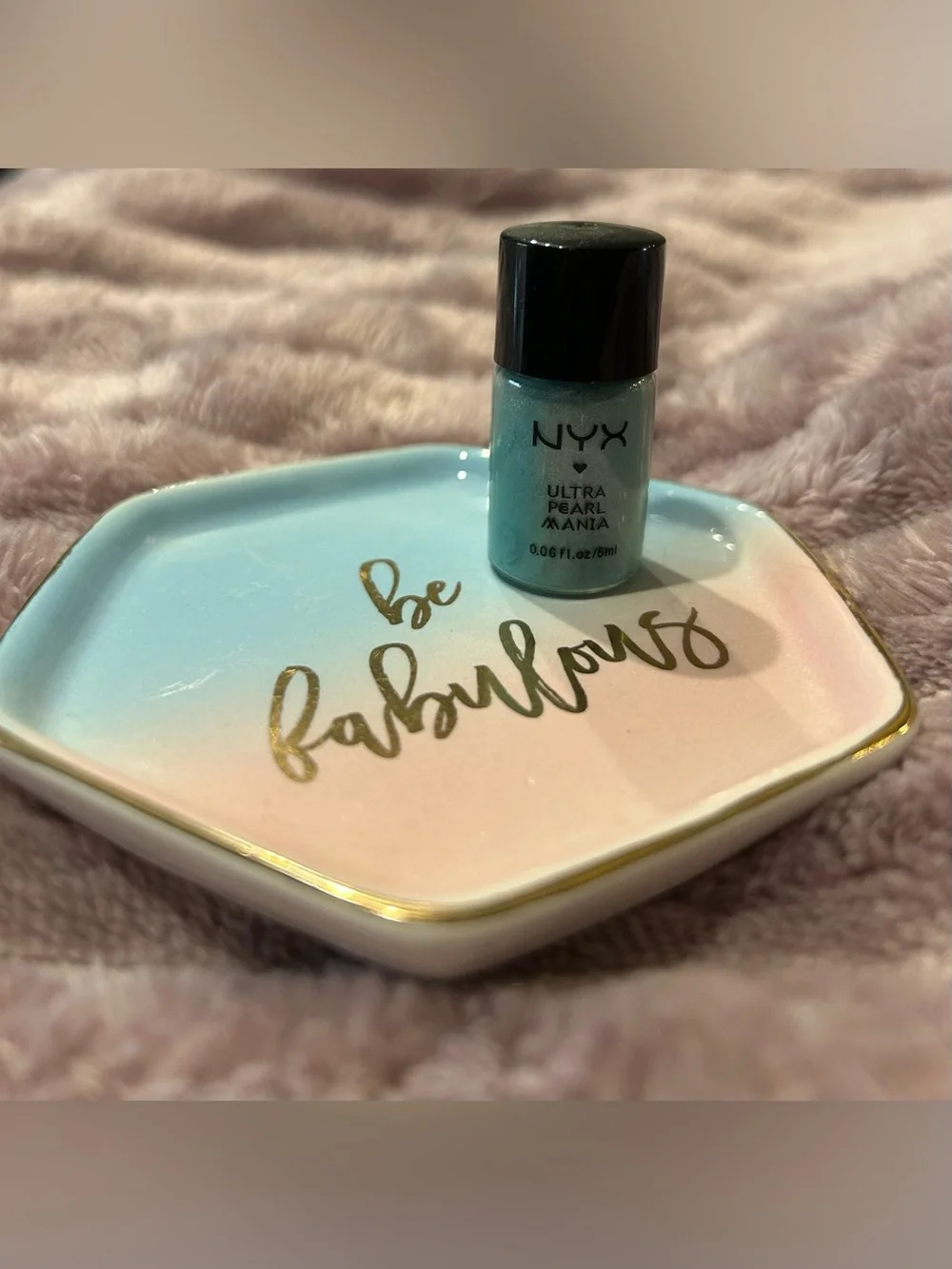 NWT NYX Ultra Pearl Mania Loose Powder Eye Shadow - Turquoise Pearl LP14
